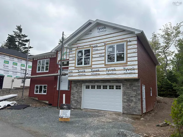 17 Idella Ln, Bedford, NS B4B 2V1