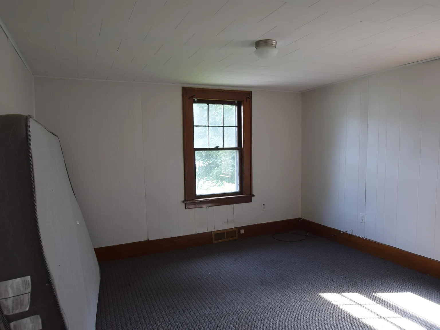 11 Bardin St — Photo 2