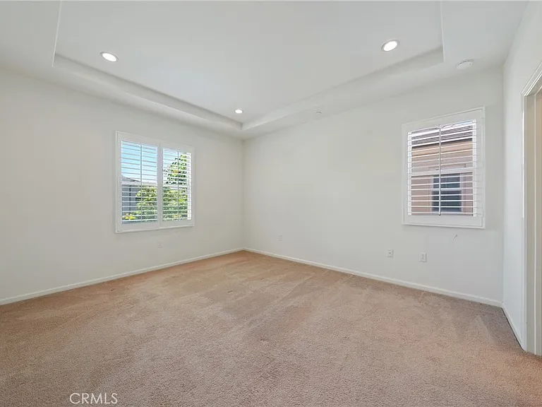 75 Emerald Clover — Photo 26
