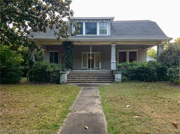 425 Church Ave, Mulberry, AR 72947