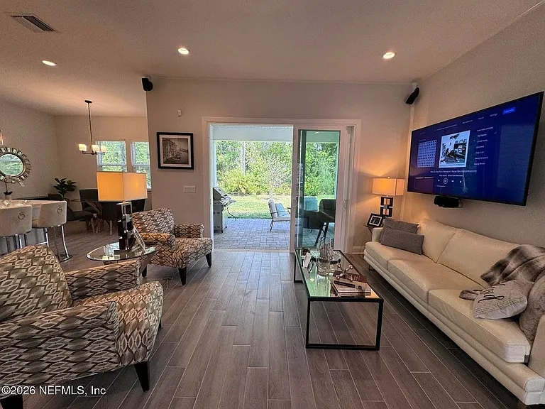128 Zephyr Dr — Photo 8