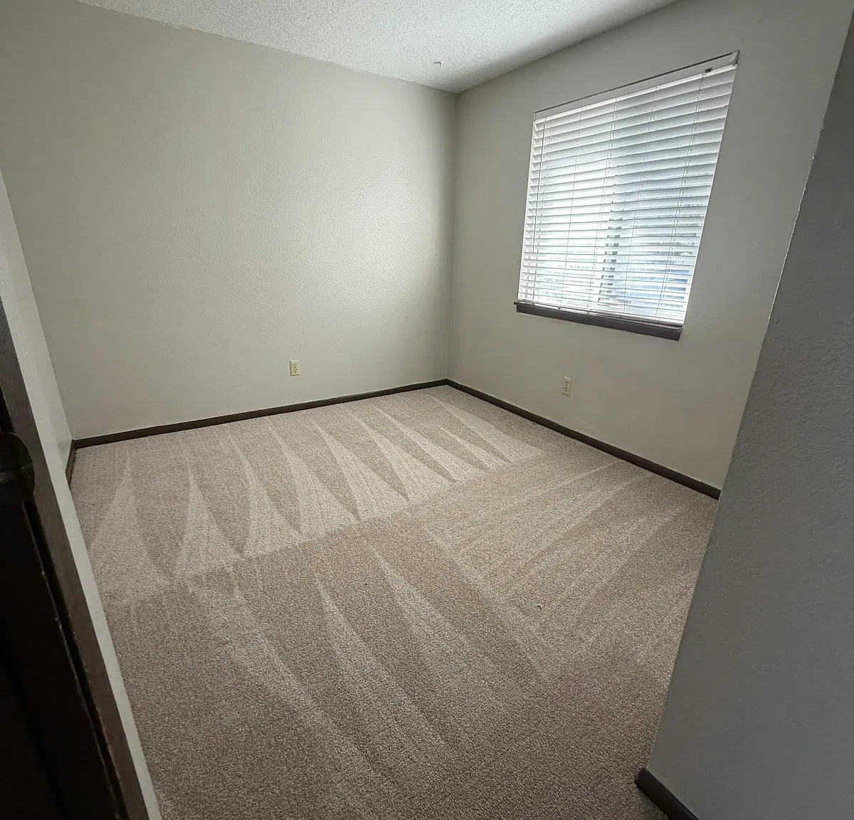 2405 North Alder Drive, Unit 2 — Photo 2