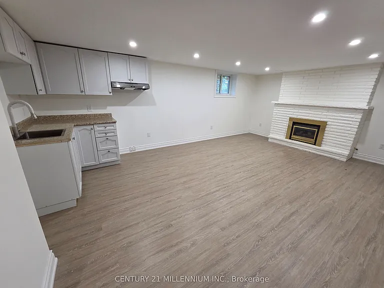 32 Stewart Ave #BASEMENT — Photo 12