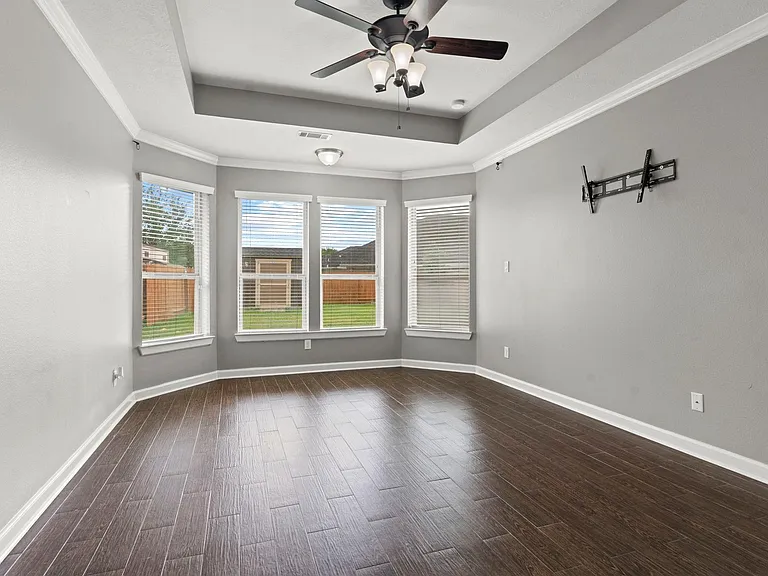 19415 Bronte Springs Ct — Photo 18