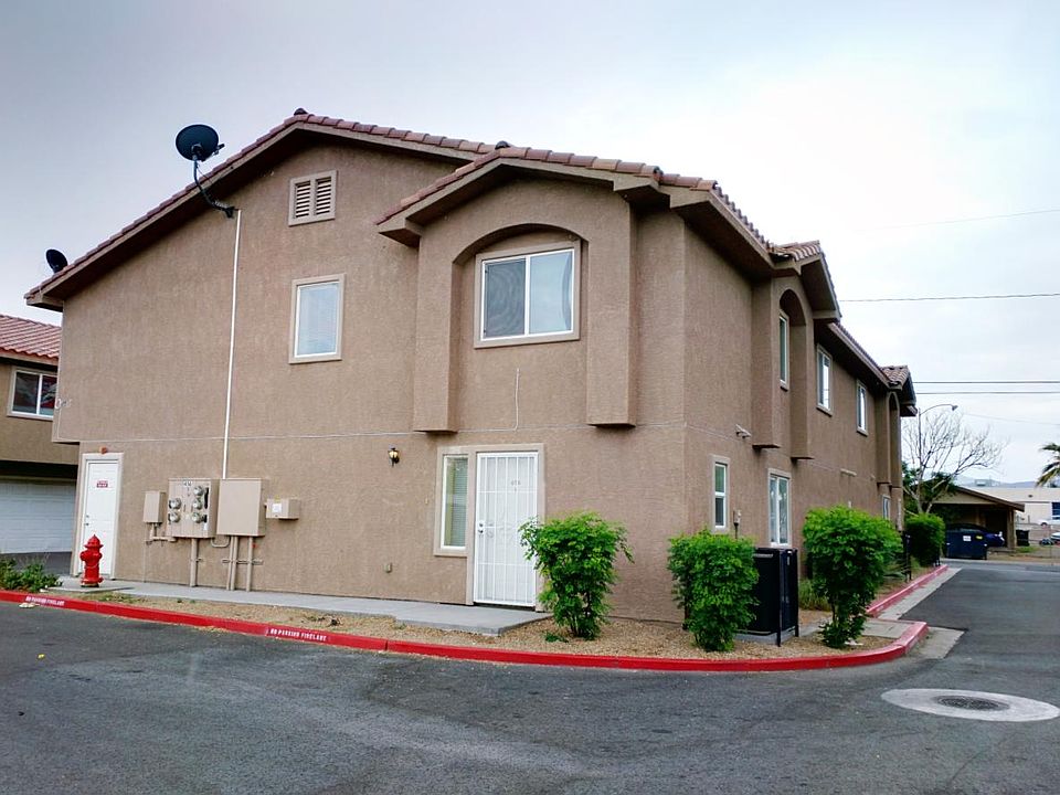 1st image of 456 Hunter Dr Unit 1