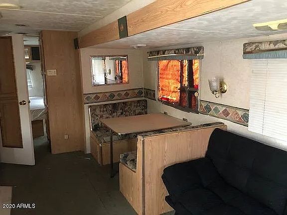 5th image of 631 W Hill St #11