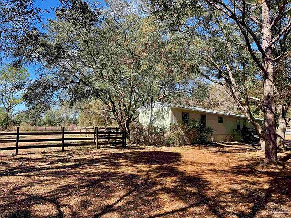 3rd image of 5261 Green Springs Dr