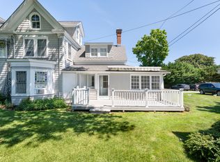 46 Rampasture Rd #3, Hampton Bays, NY 11946