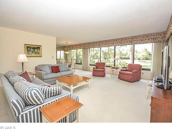 3rd image of 1523 Wildwood Ln #1523