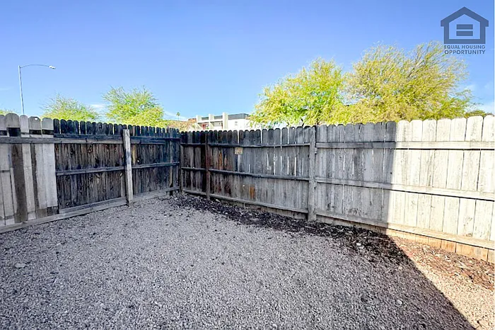 1765 E Pepper Cir #2 — Photo 23