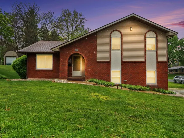 2618 Greenland Ave, Kalamazoo, MI 49009