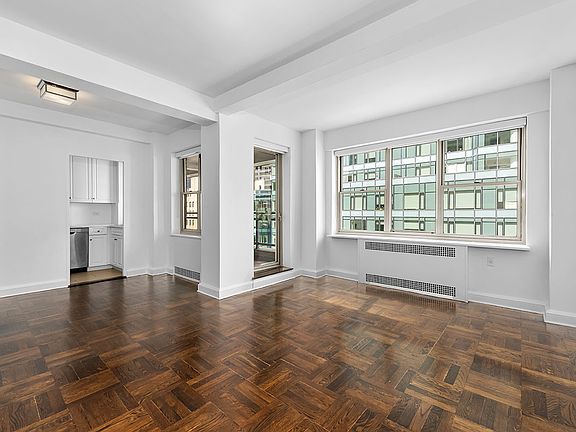 3rd image of 300 E 57th St APT 12c