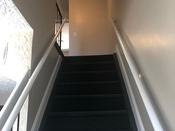 5th image of 187 Briar Mills Dr