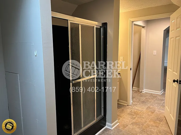 402 Logan Ave — Photo 18