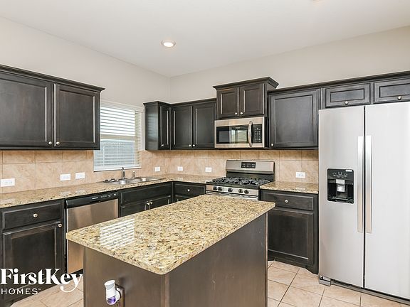 5th image of 10109 Huntersville Trl