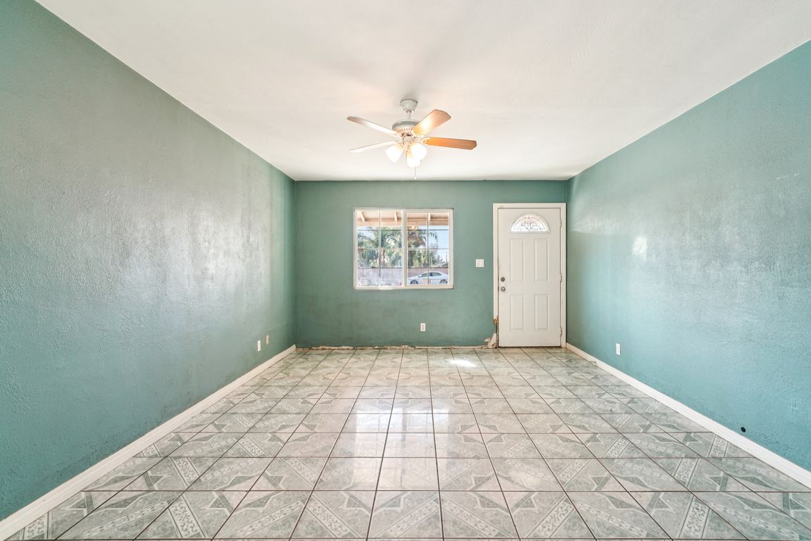 next background image