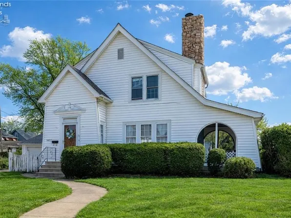 1427 S Lakeview Blvd, Lorain, OH 44052