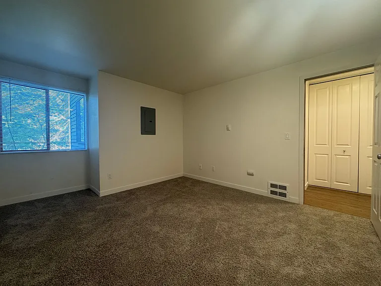 Garden Terrace Apartments — Photo 7