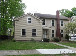 422 Dennis St, Adrian, MI