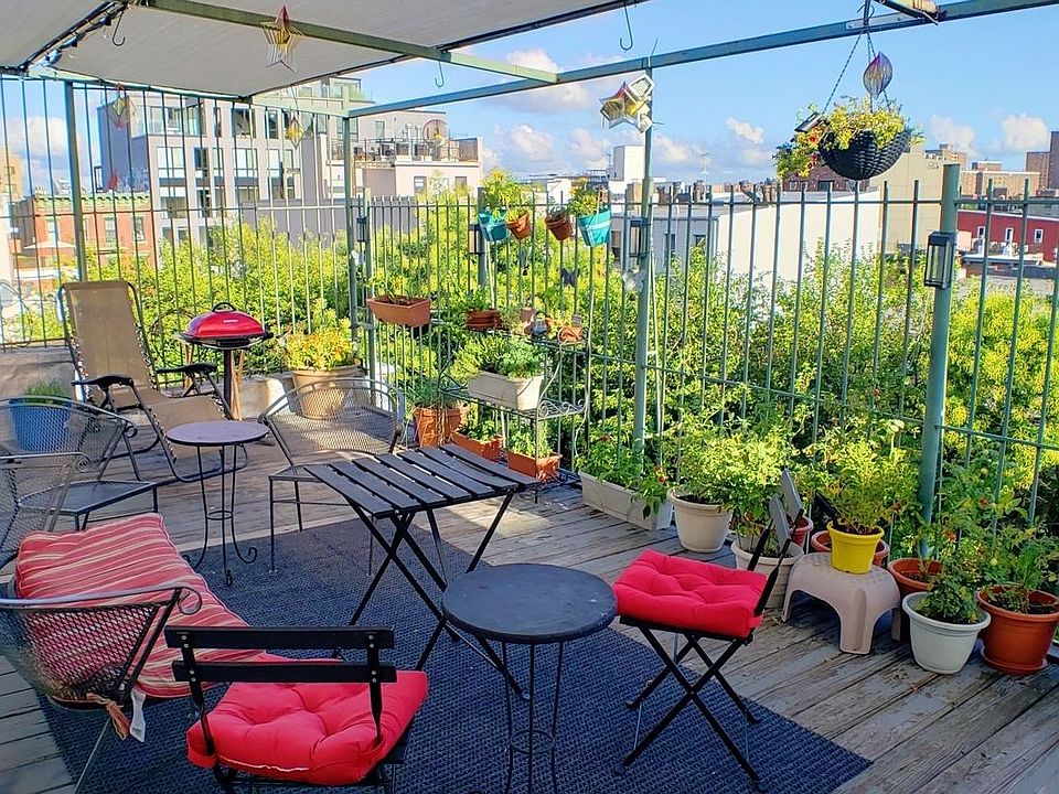 1st image of 176 Meserole St #3B