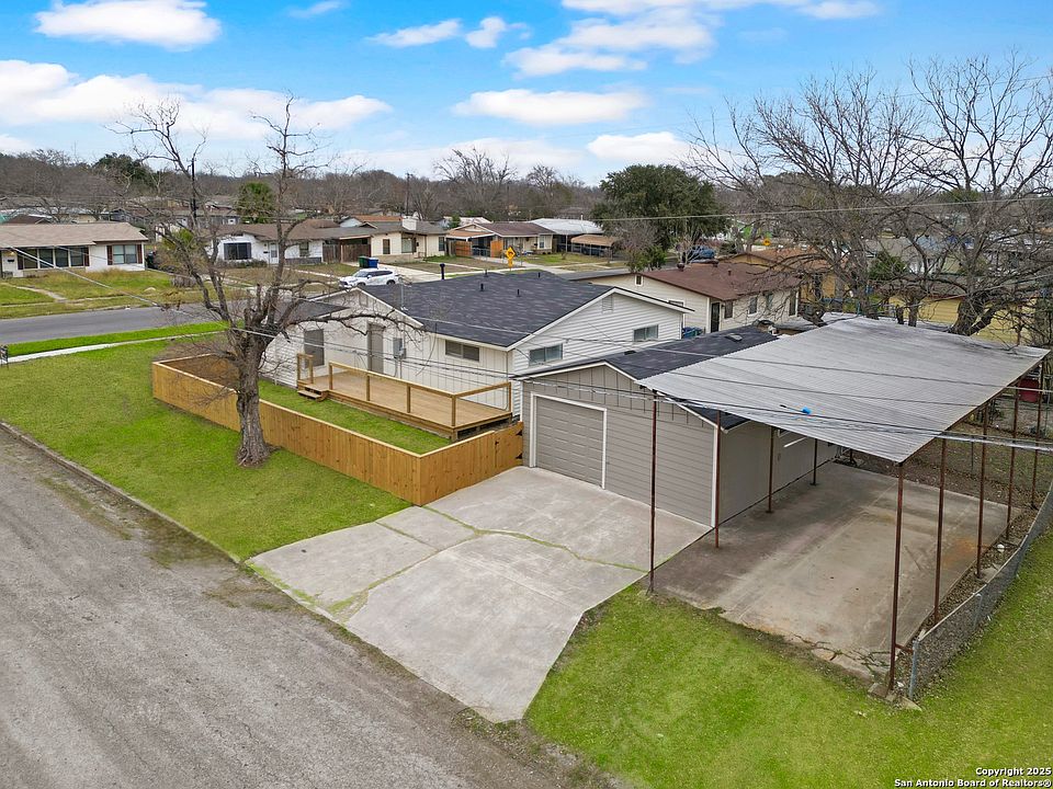 1st image of 202 LANGFORD PL