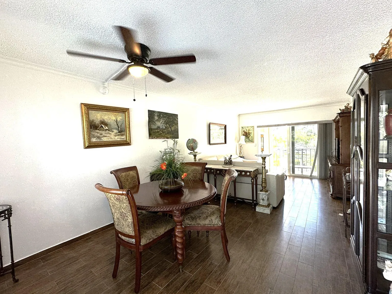 1 bed, 1.0 bath, 680 sqft, $1,900 — Photo 3