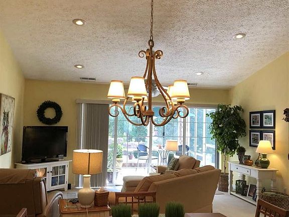 5th image of 11 Piney Way