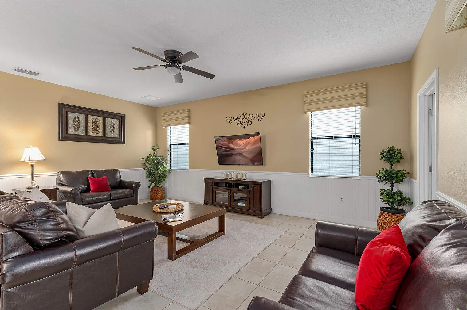 6 bed, 6.0 bath, 3336 sqft, $10,183 — Photo 1