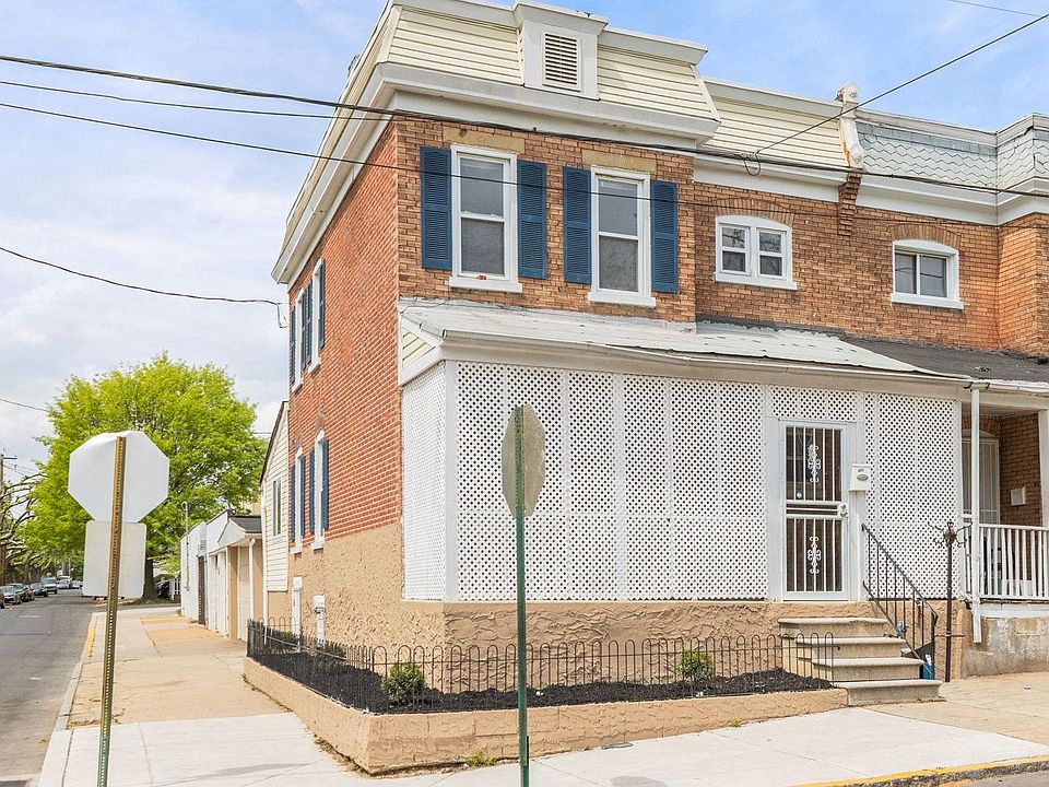 1st image of 301 Delamore Pl