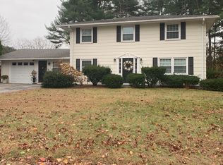 27 Terri Rd, Framingham, MA 01701