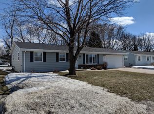 344 N Taylor St, Green Bay, WI 54303