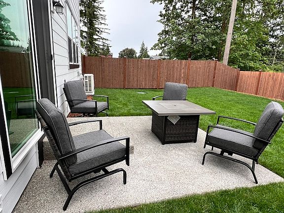 4th image of 4311 Savannah Loop NE
