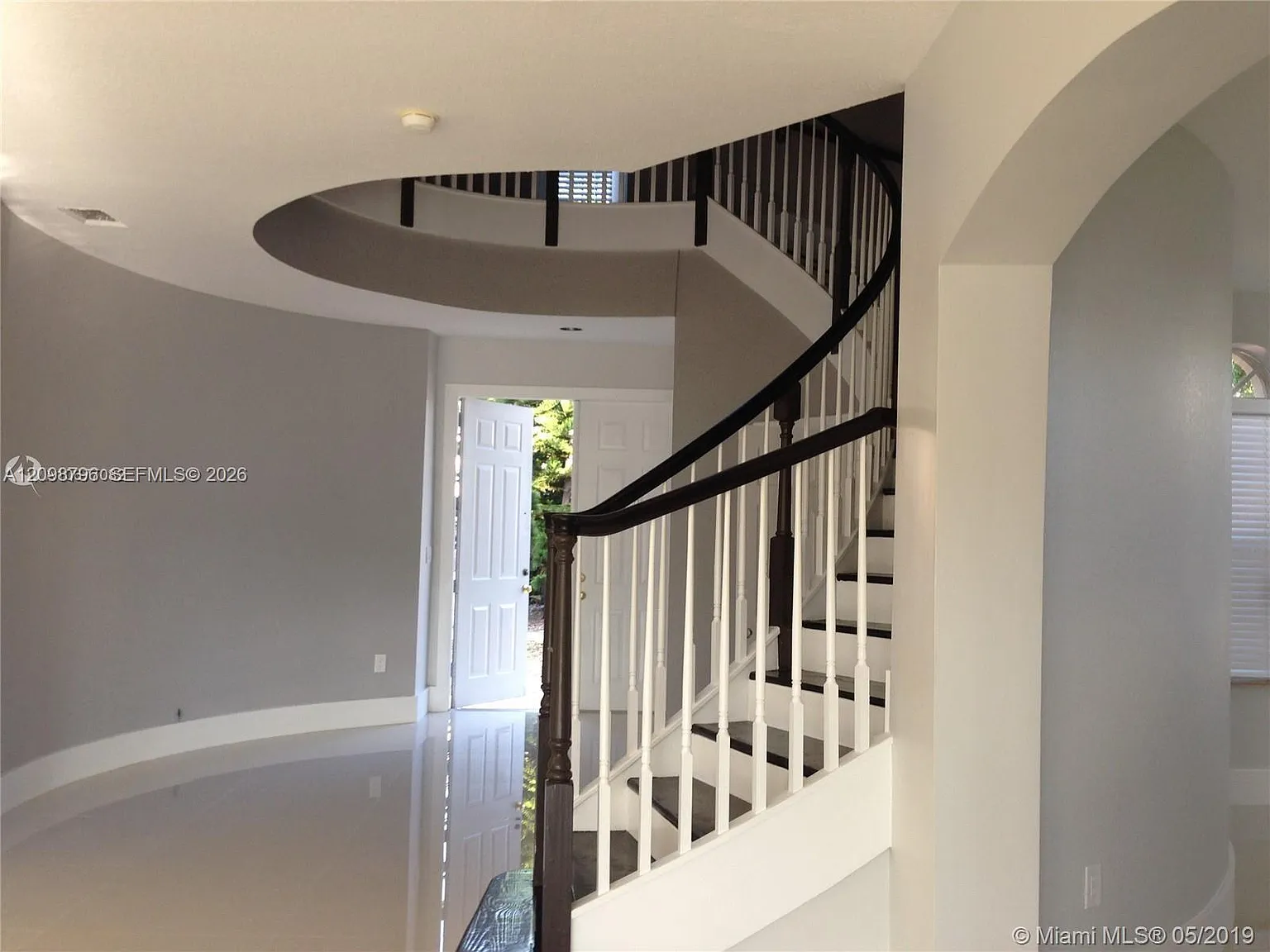 Renaissance Estates — Photo 3