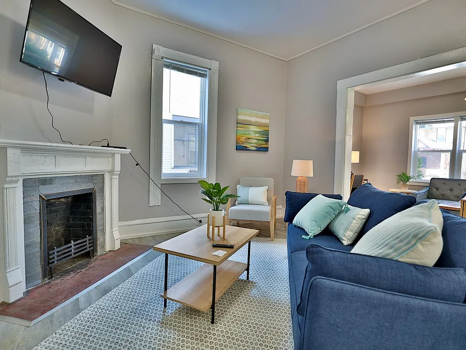 2813-15 Garfield Ave S