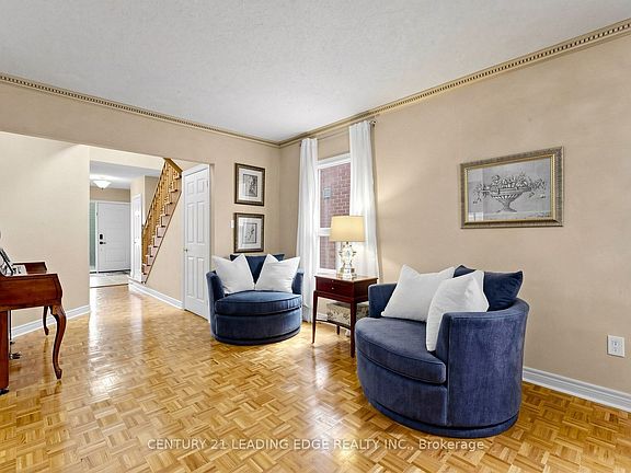 5th image of 168 Valentina Dr