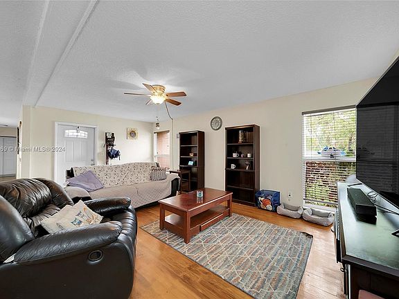 3rd image of 7808 NW 74th Ave