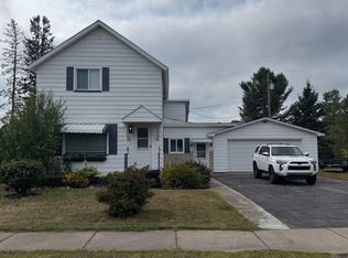 219 Pine St, Republic, MI 49879