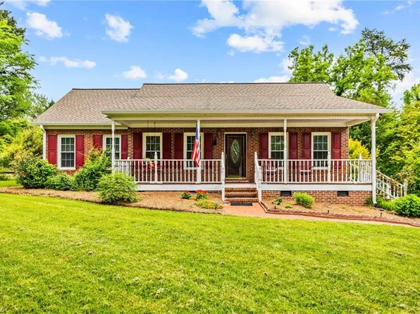 3603 Fieldview Rd, Pleasant Garden, NC 27313
