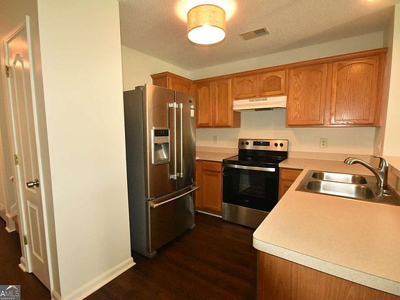 5th image of 103 Fox Creek Dr