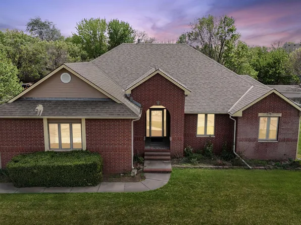 14101 E Lakeview Ct, Wichita, KS 67230