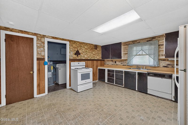 3rd image of 3 Alamo Lane