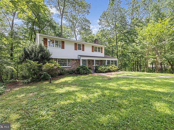 2nd image of 20720 Warfield Ct