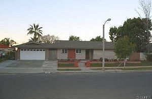 2nd image of 639 W Hacienda Dr