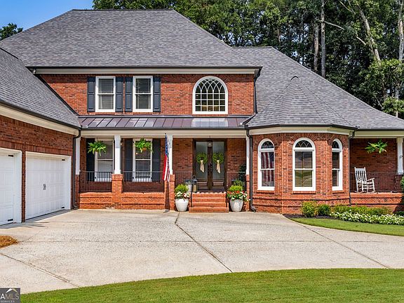 3rd image of 190 Oakhurst Leaf Dr