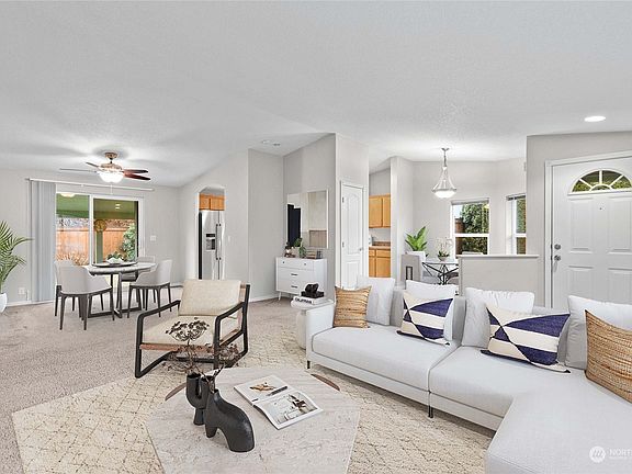 4th image of 19615 100th Ave E #60