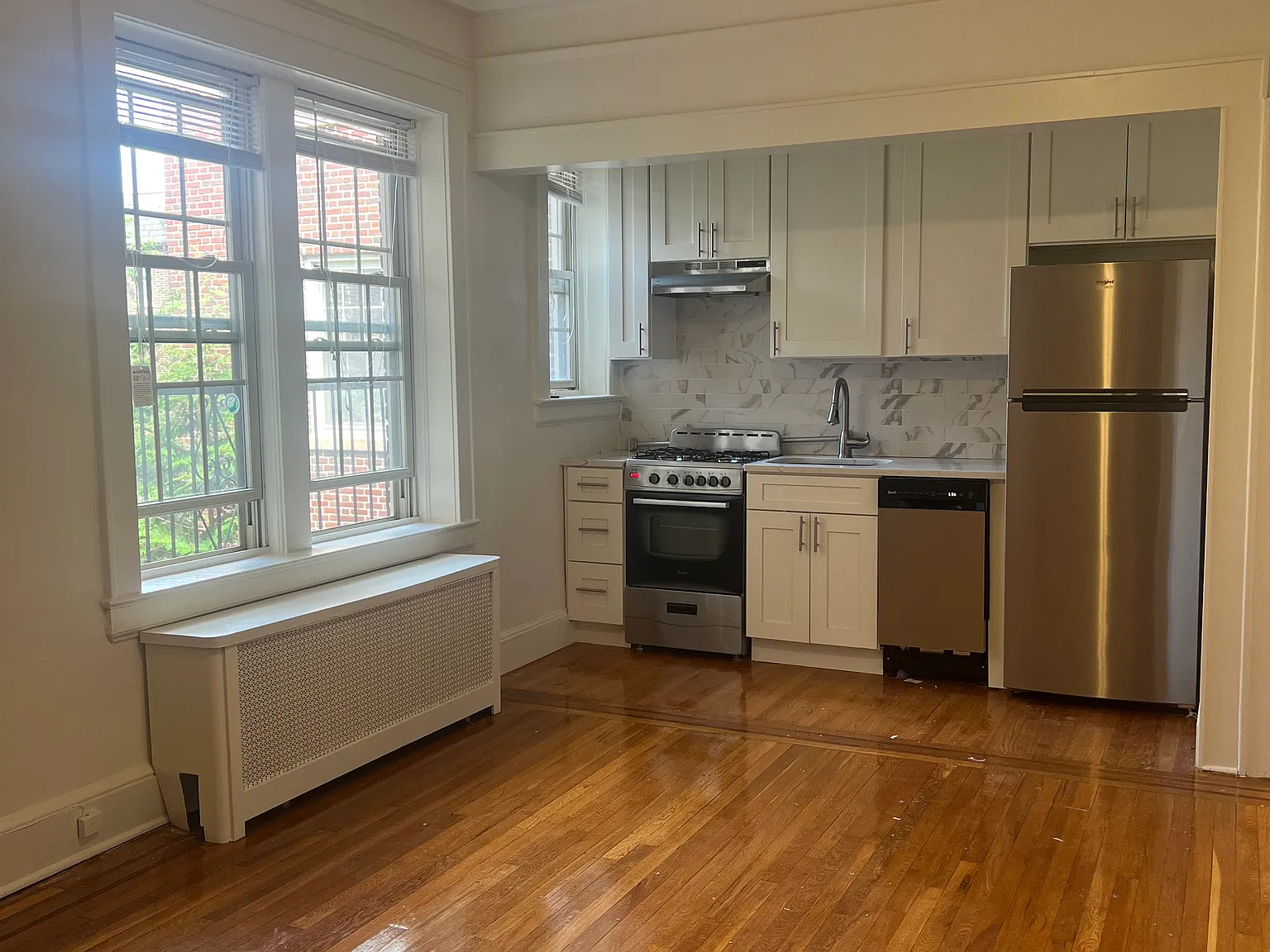 Studio, $2,000 — Photo 4