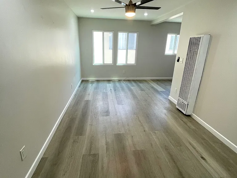 024-1007 E Ocean Blvd #24 — Photo 2