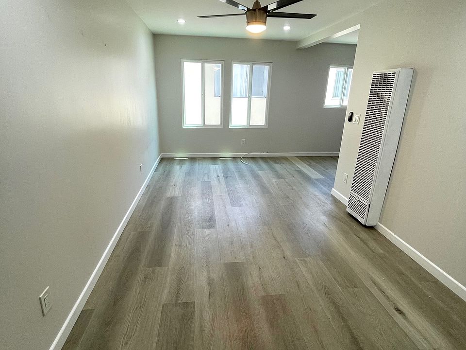 2nd image of 024-1007 E Ocean Blvd #24