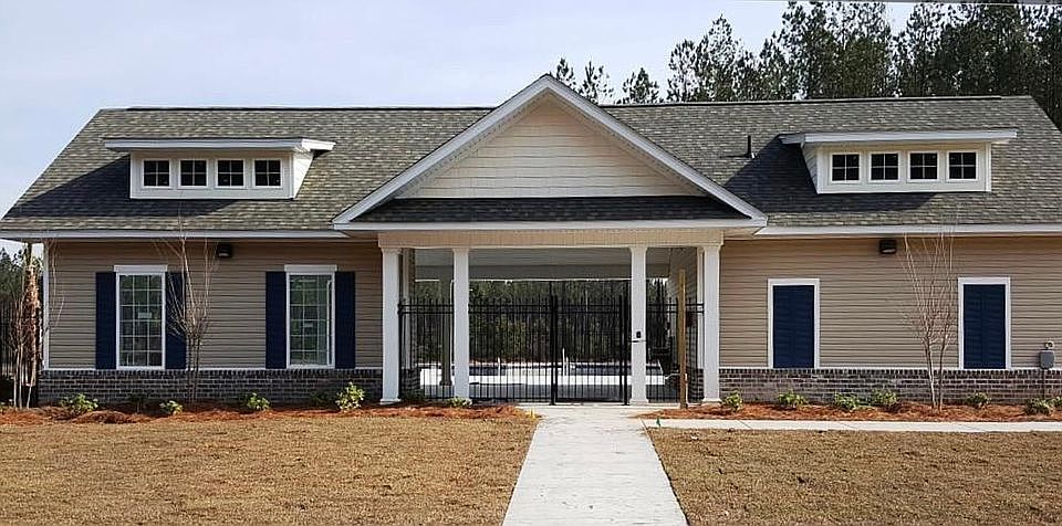 2nd image of 137 Glenspring Dr