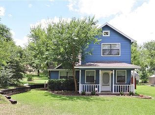 204 Dallas St, Argyle, TX 76226